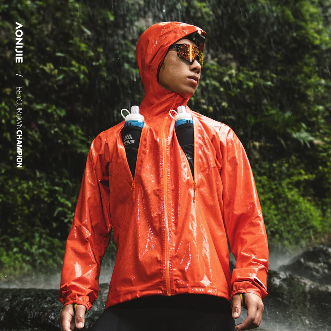 Chaqueta impermeable AONIJIE Pack-Fit 10K