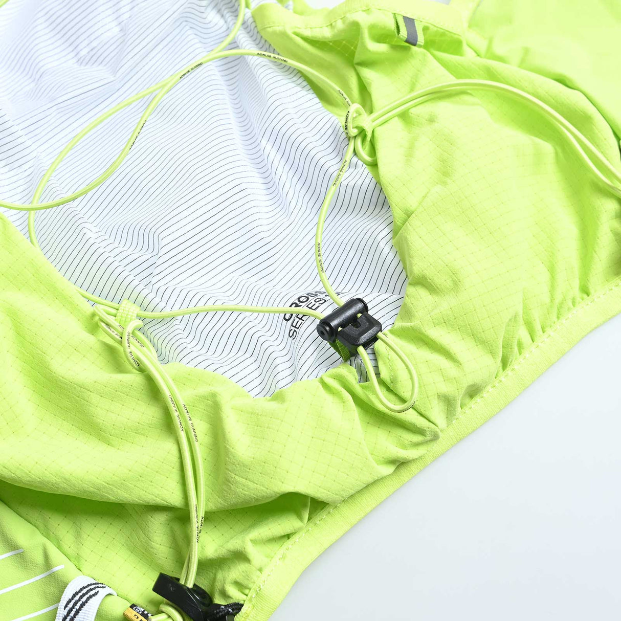 Chaleco AONIJIE PRO 15L - amarillo