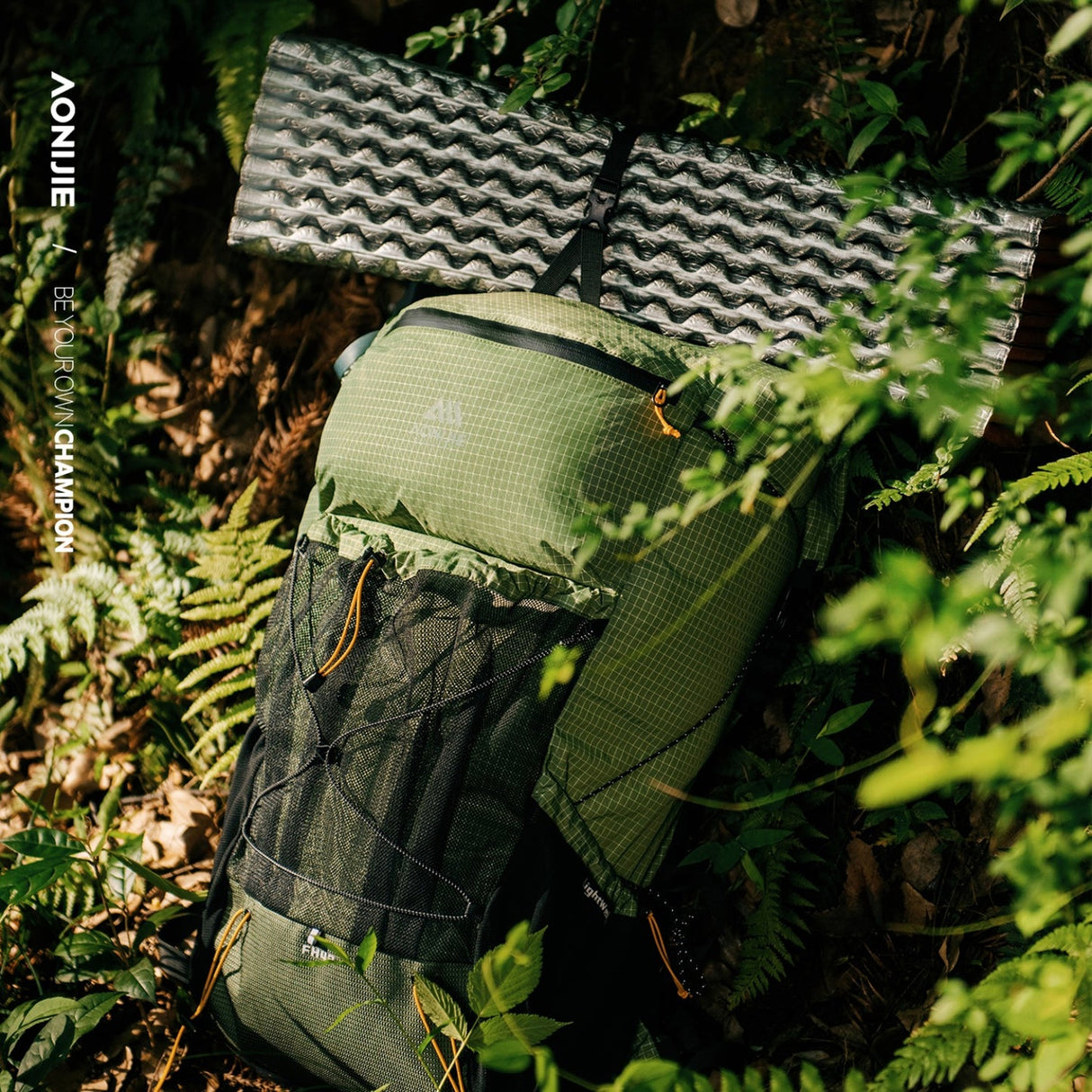 chaleco AONIJIE Rhino 42L